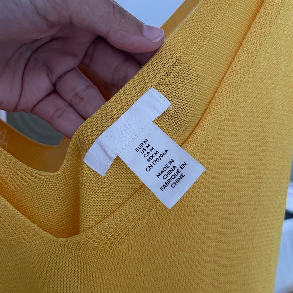 H&M Mustard Yellow Crochet Waist V-Neck Knit Midi Dress Size M - Picture 4 of 9